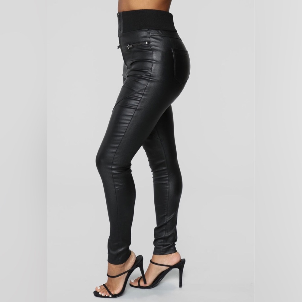 NEW Fashion nova High waisted leather pants Sz S